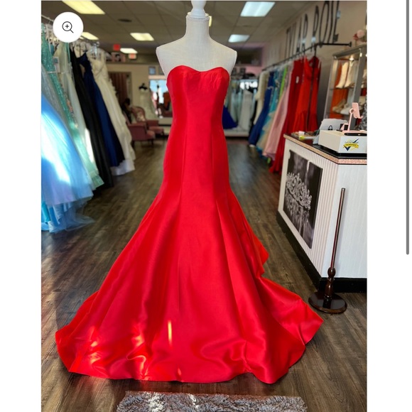 Andrea and Leo Royal blue dress! New with tags - Picture 4 of 4